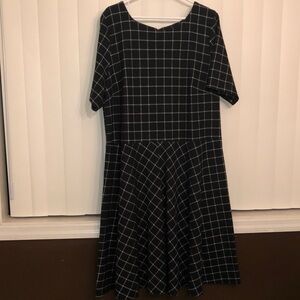 NWOT ELOQUII DRESS BLACK AND WHITE CHECKERED SHORT SLEEVE ZIPPER BACK PLUS SZ 20